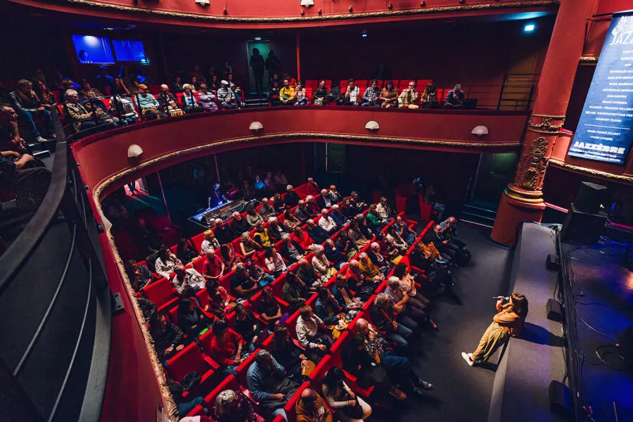 Théâtre Jordi Pere Cerda